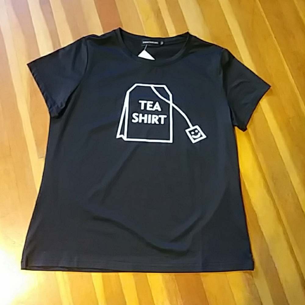 NWT- New Tea shirt 👕